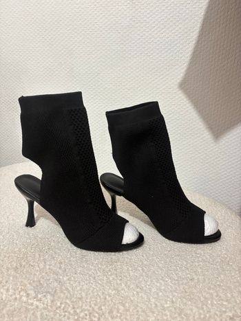 Botte à talon ouvert