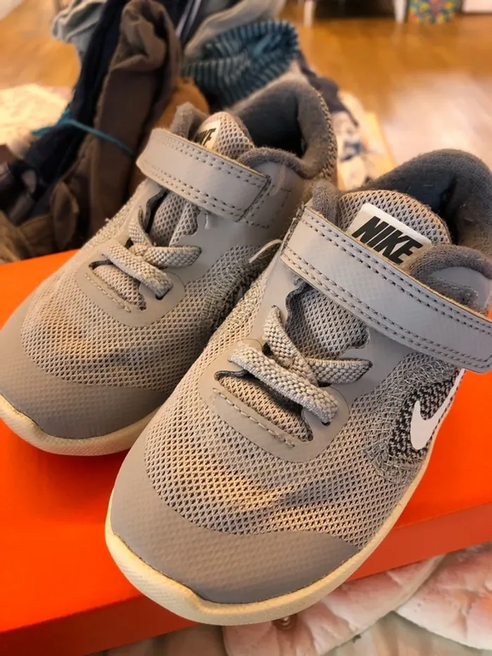 Chaussure Nike bébé - photo numéro 2