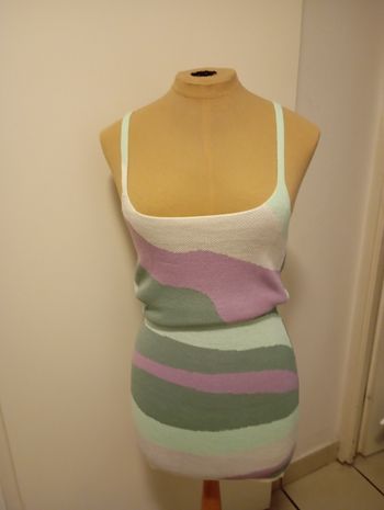 Robe en laine débardeur taille M