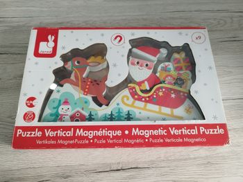Puzzle vertical en bois magnétique