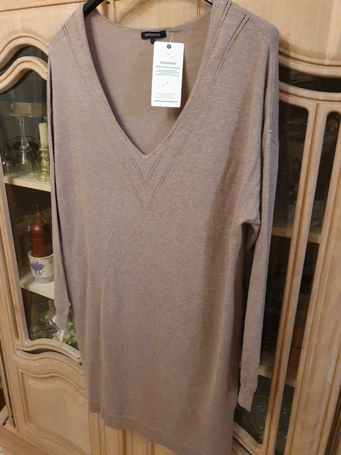 Magnifique robe en laine col en V Bonobo couleur Camel taille L