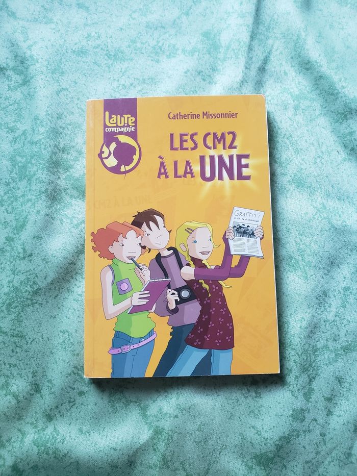 Livre les cm2 à la une