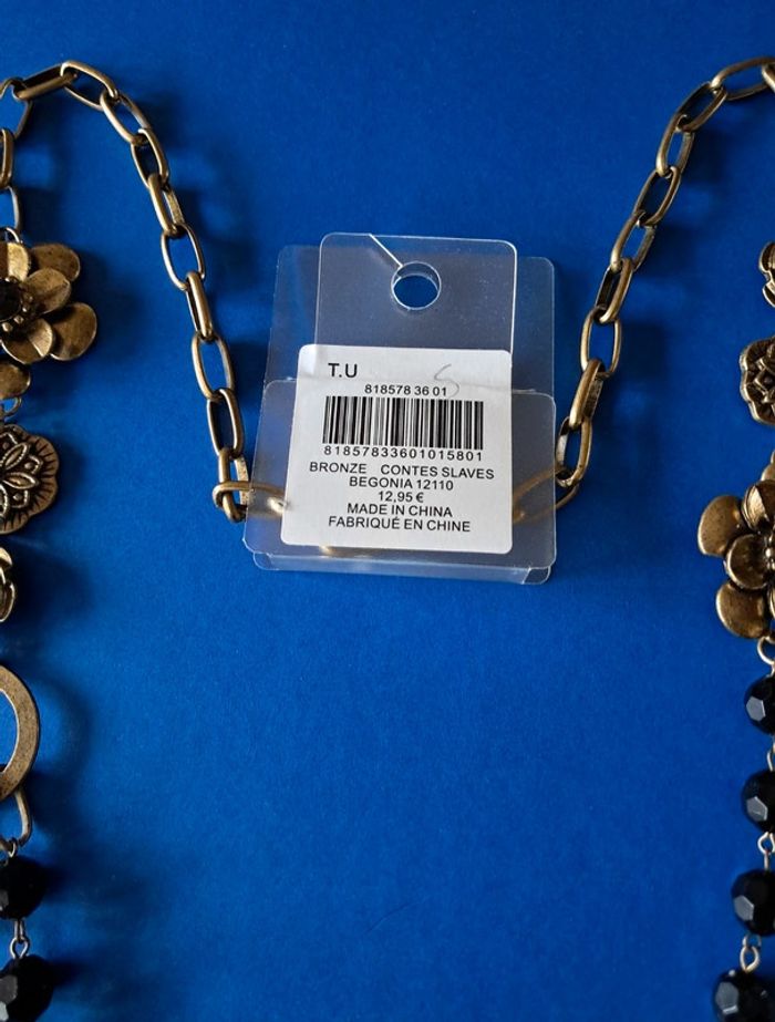 Collier long NEUF couleur bronze avec breloques et perles - photo numéro 5