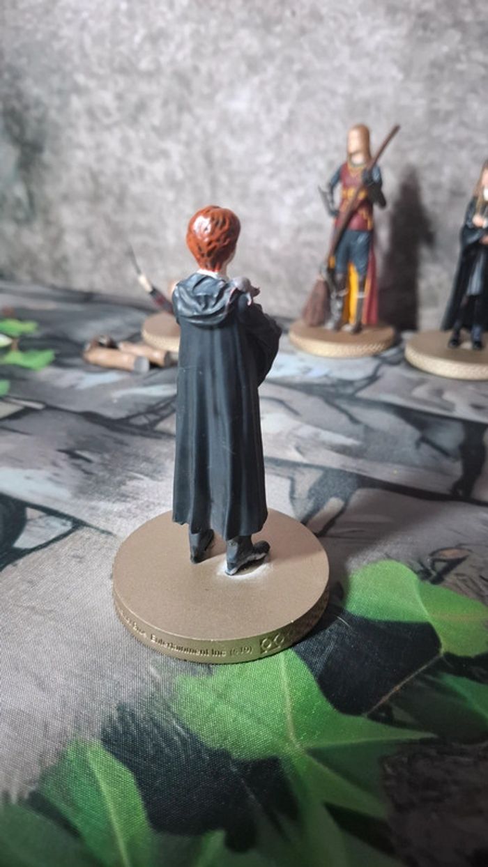 Lot 4 figurines Weasley Harry Potter - photo numéro 4