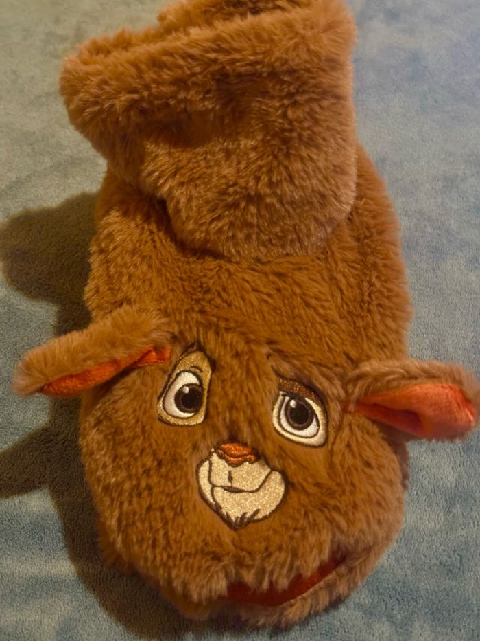 Chaussons Disney Valentino renne dans Wish  pointure 35-38 - photo numéro 2