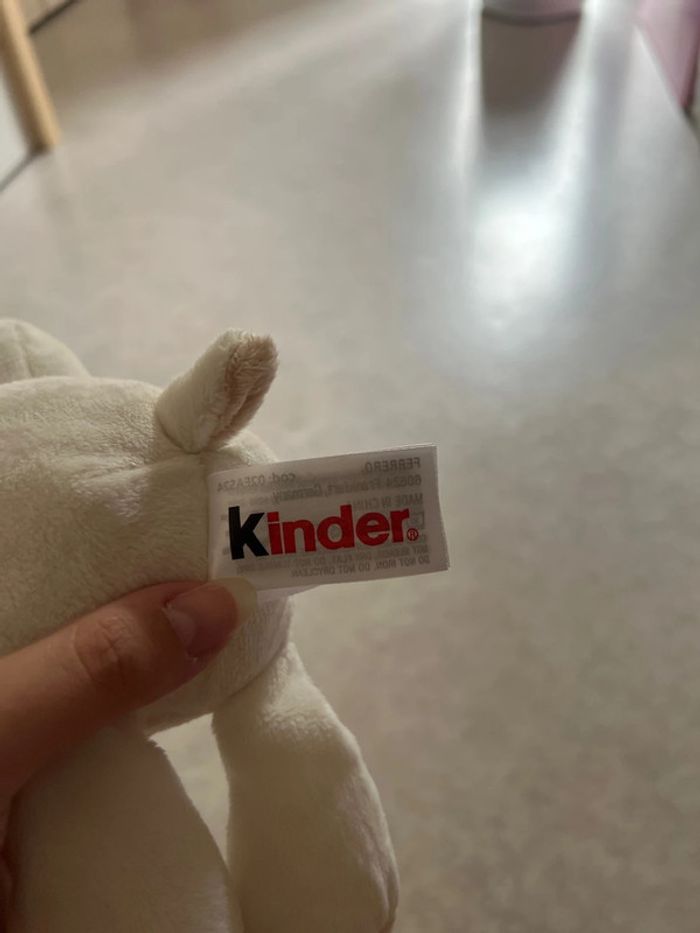 Peluche mouton Kinder - photo numéro 4