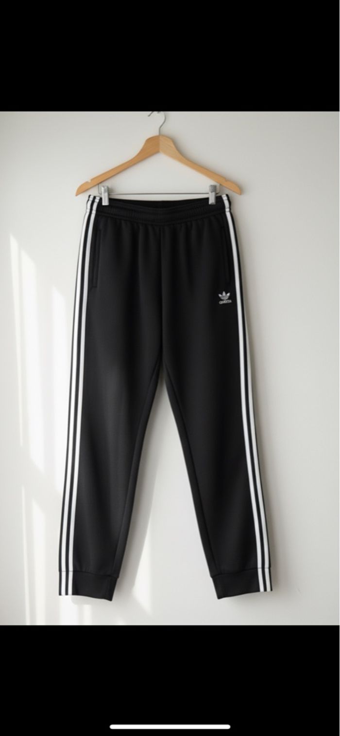 Jogging / Pantalon de survêtement Adidas Noir - Bandes Blanches (Taille 14 ans)