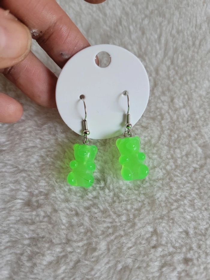 Boucles d'oreilles haribo vert fluo - photo numéro 4