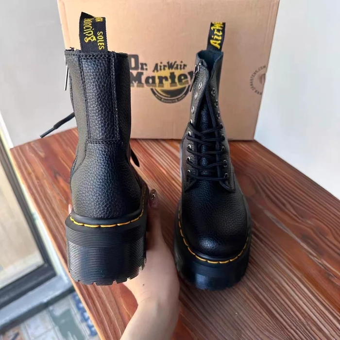 Bottes Dr. Martens noires à motif grainé, pointure 37 - photo numéro 5