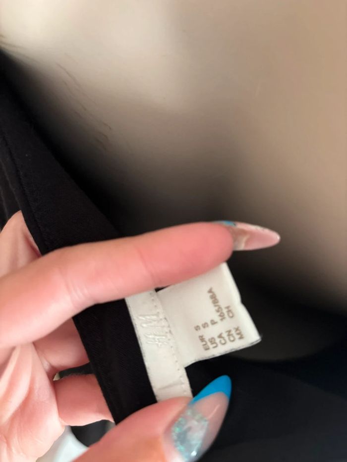 Robe noire volant - photo numéro 3