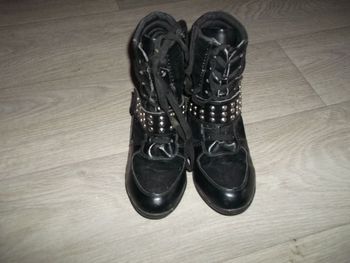 Bottines BOLLARO simili cuir et daim noir taille 38 TBE