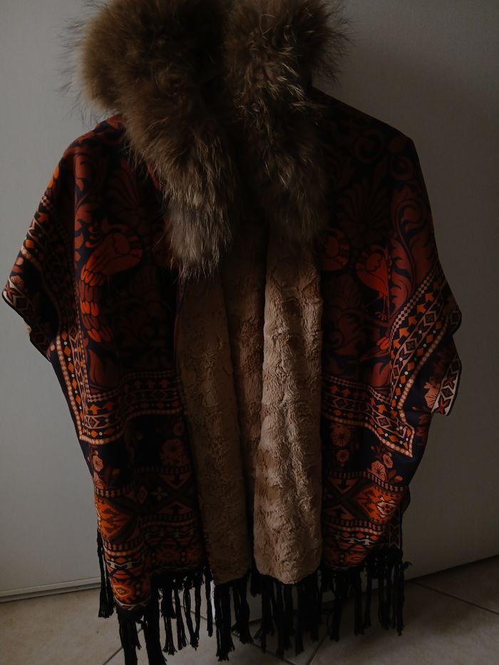 Veste ethnique fourrure et capuche - photo numéro 2