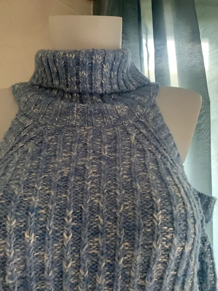 Robe SHEIN bleu ciel col roulé taille L épaule dénudé - photo numéro 5