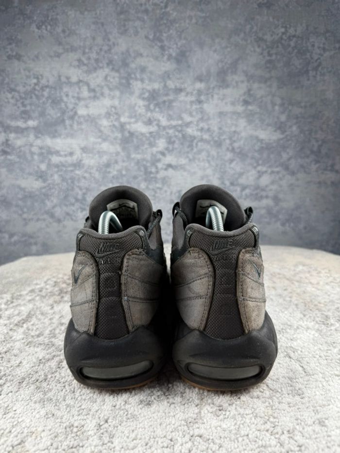 air max 95 anthracite black gum