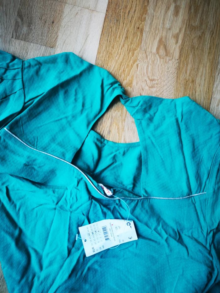 Robe d'été avec ceinture neuve avec étiquette - photo numéro 4