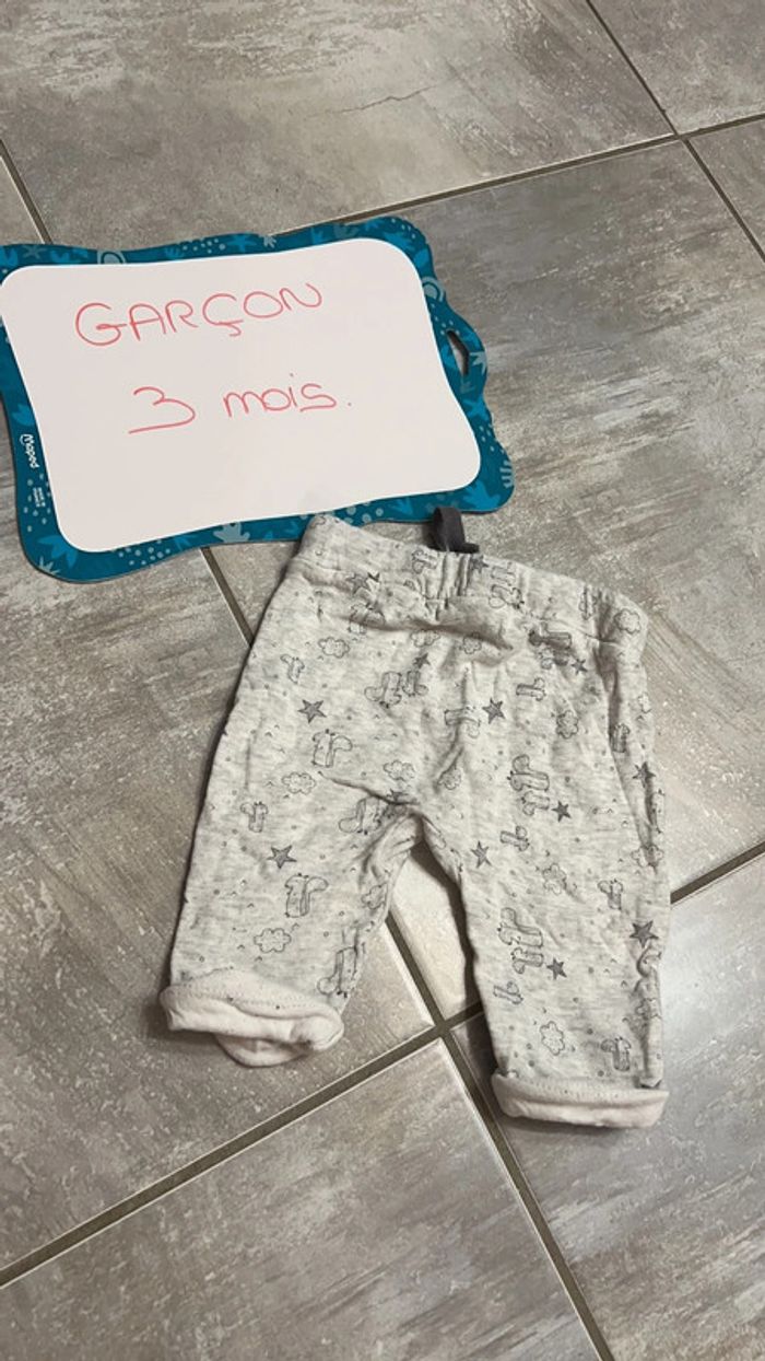 Pantalon 3 mois - photo numéro 3