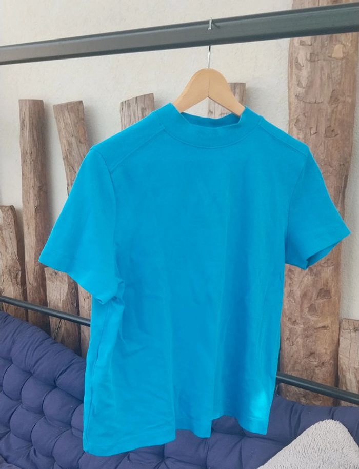 Tee shirt bleu cache cache