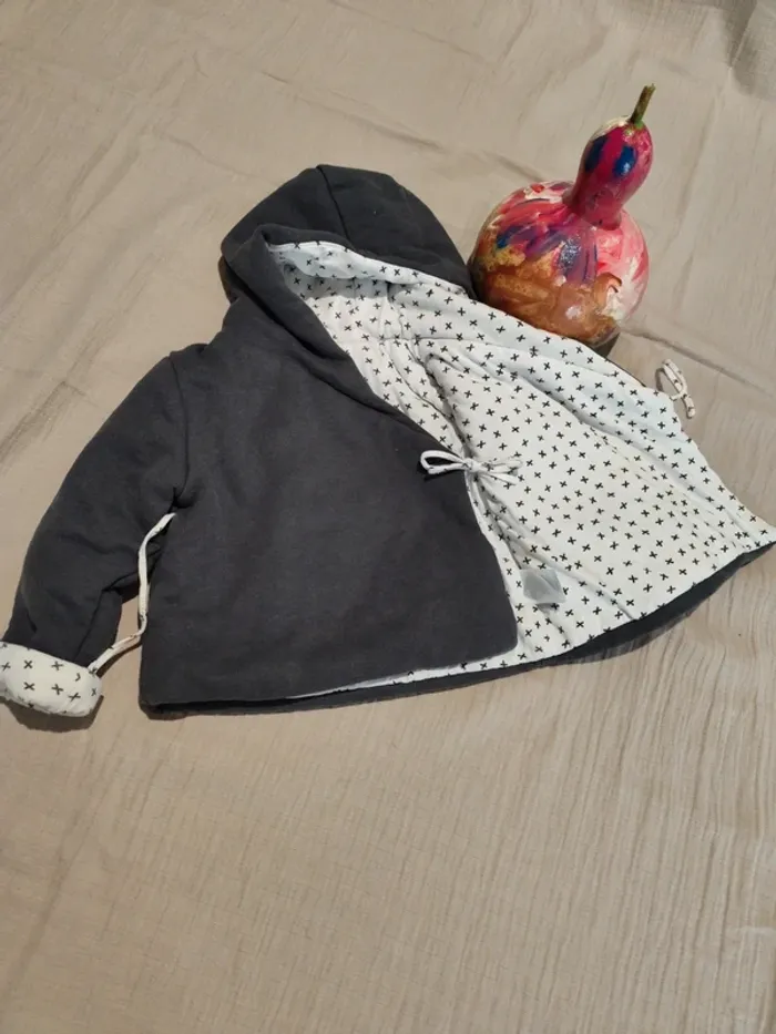 Manteau à capuche 12 mois - photo numéro 4