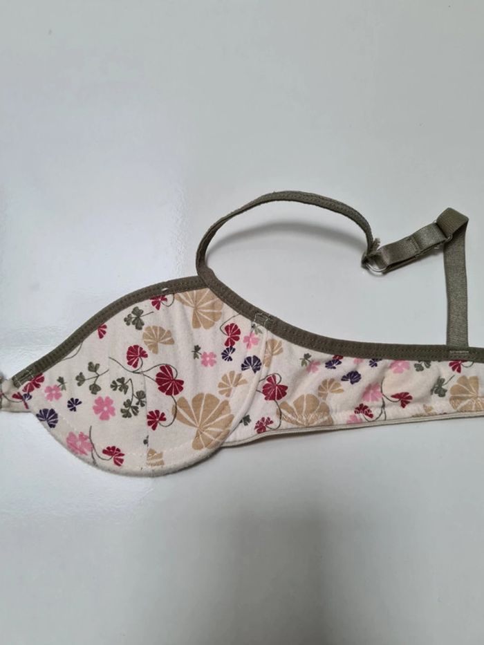 Soutien gorge - photo numéro 2