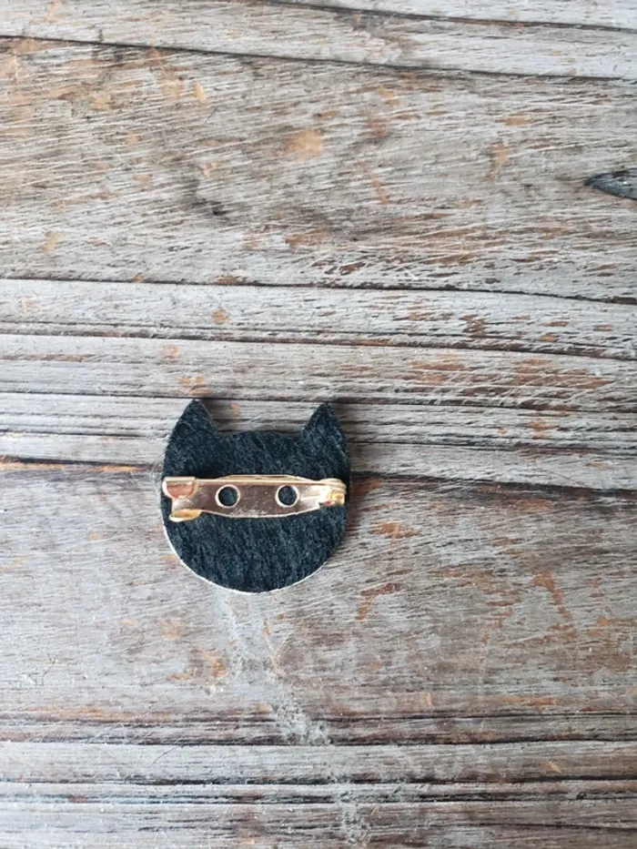 Superbe broche chat argenté - photo numéro 5