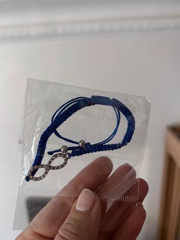 Neuf très jolie bracelet mode avec cordon bleu marine