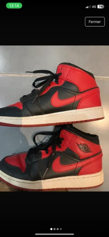 Air Jordan mid rouge et noir