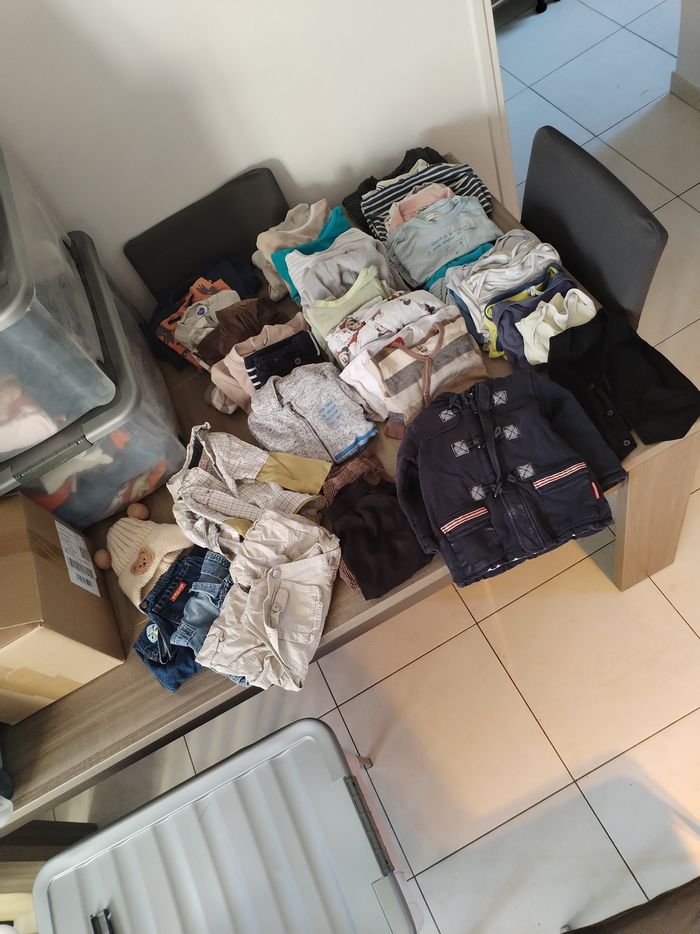 Lot vêtements garçon 18 et 24 mois