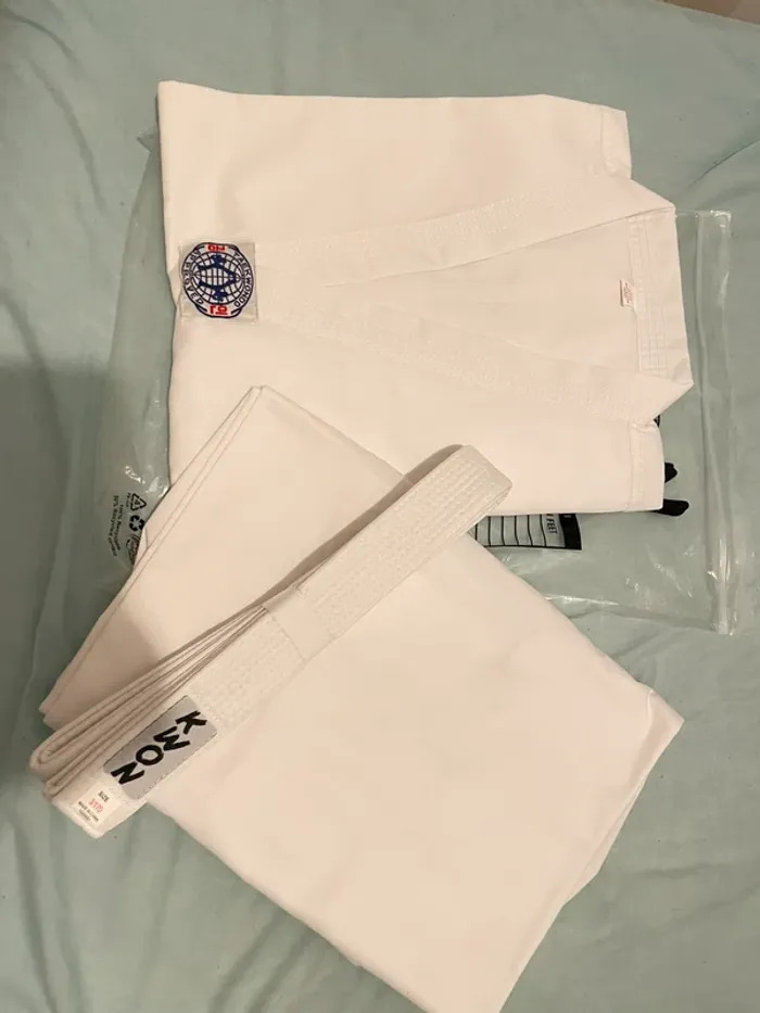 Kimono +ceinture taekwendo taille 3/170 kwon