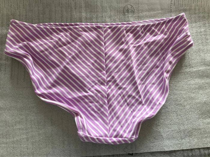 Bas maillot violet et blanc neuf - photo numéro 4