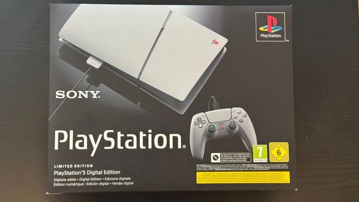 Console PS5 30th Anniversary