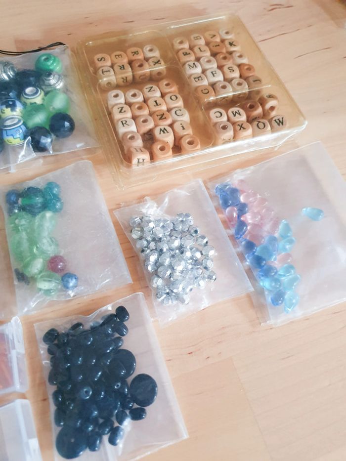 Lot de perles fantaisies - Diverses marques - + de 430 perles - photo numéro 3