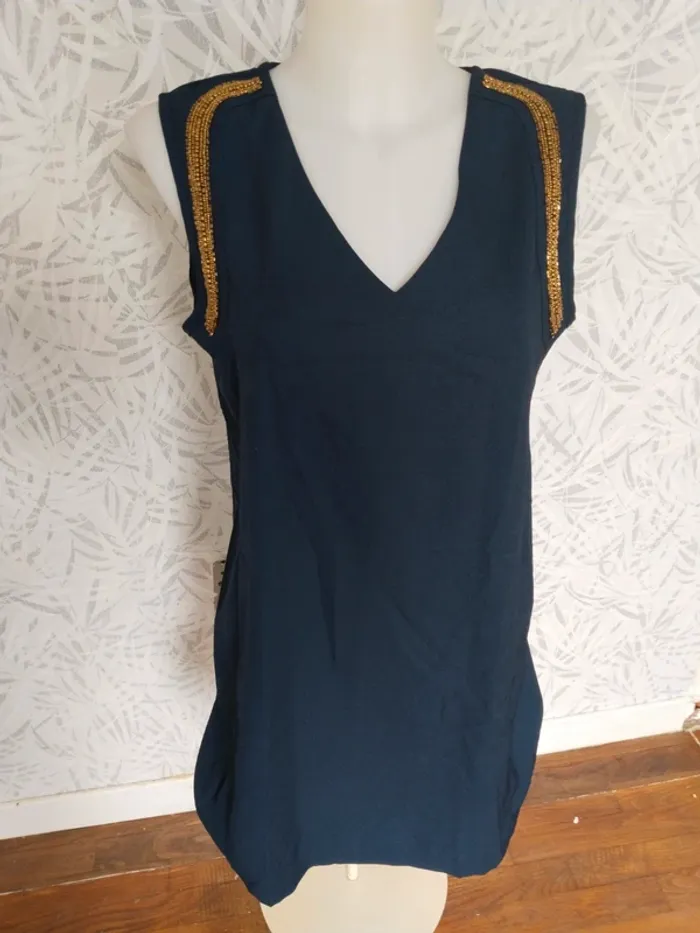 Magnifique robe à sequins marque Kiabi taille 42 - photo numéro 2