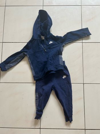 Ensemble jogging Nike 18/24 mois