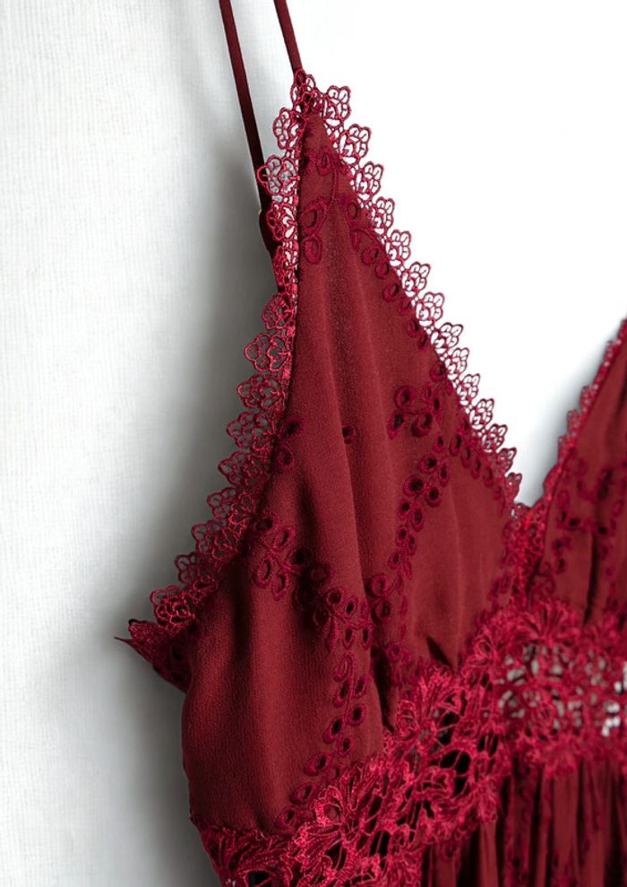 Robe rouge en broderie anglaise et dentelle• Red eyelet lace dress Zimmermann Taille 34 - photo numéro 6
