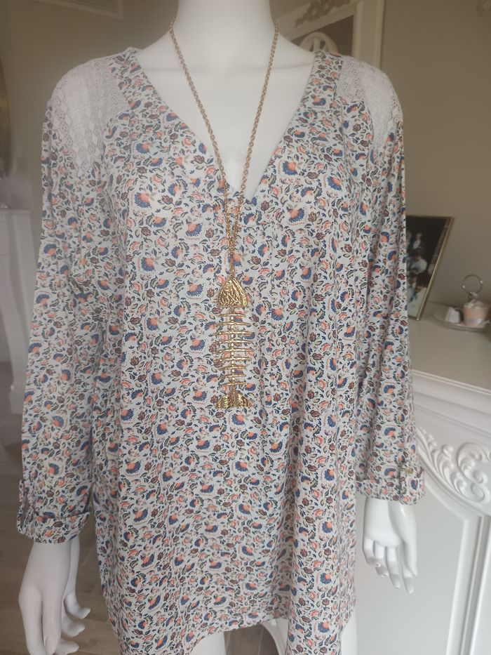 Jolie blouse imprimée et dentelle - photo numéro 7