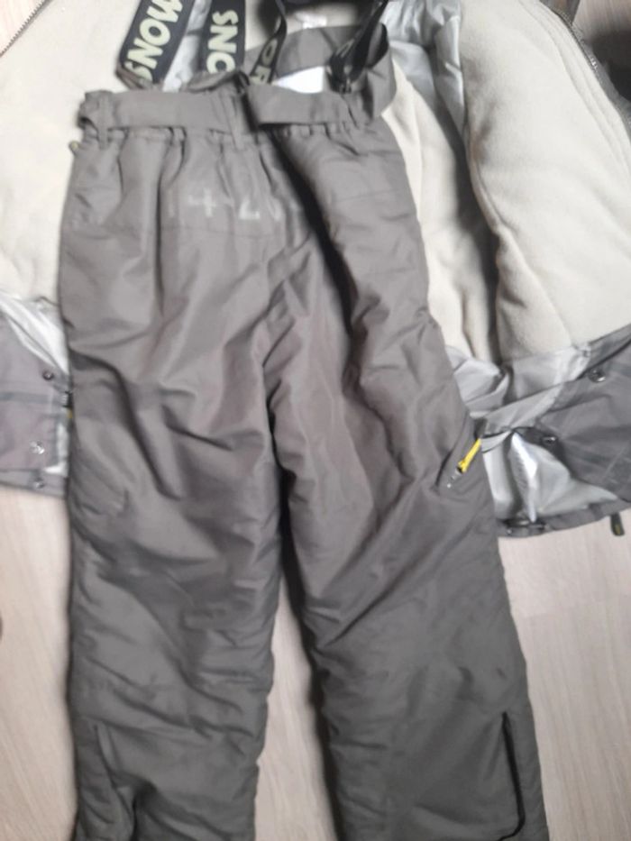 Veste et pantalon de ski - photo numéro 12