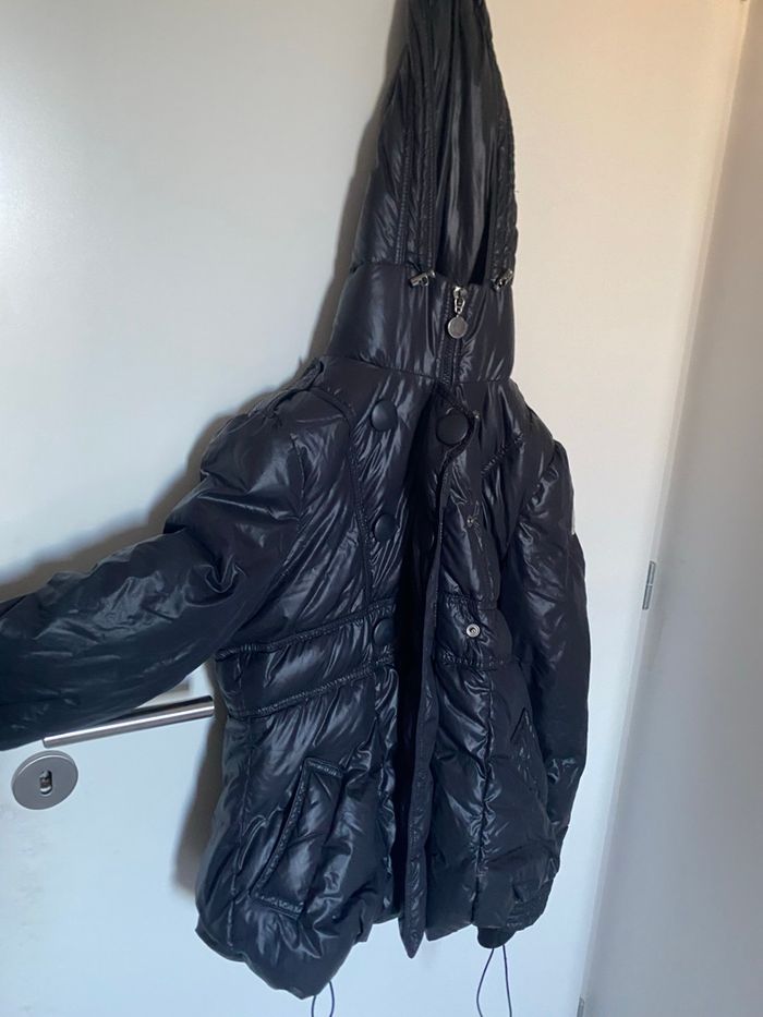 Veste  Moncler - photo numéro 5