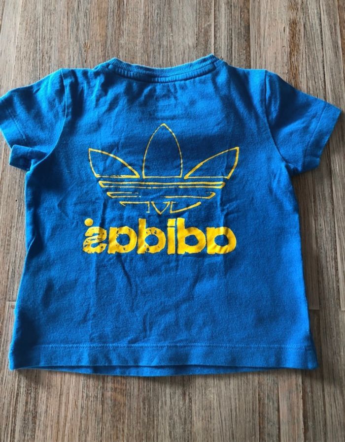 T-shirt Adidas 18 mois - photo numéro 2