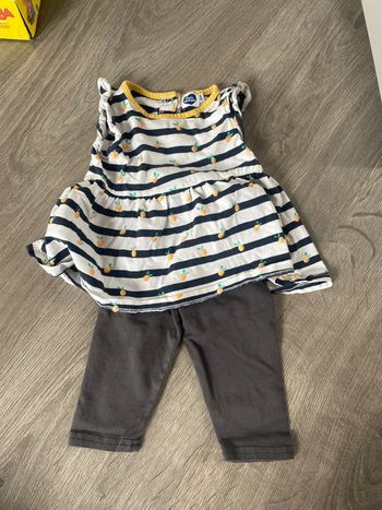 Ensemble tunique été et legging cours 18 mois