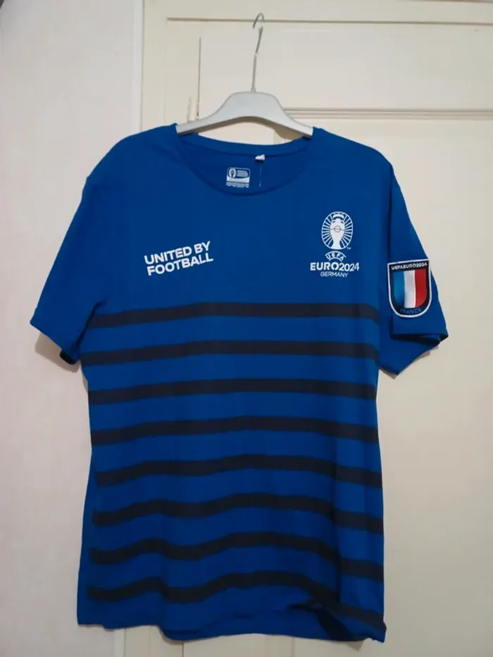 T-shirt Official Licensed Product - photo numéro 6