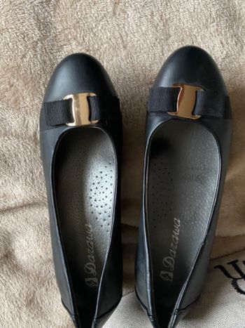 Chaussures neuves noires P36!