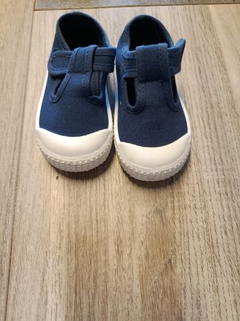 Mini converse en toile 