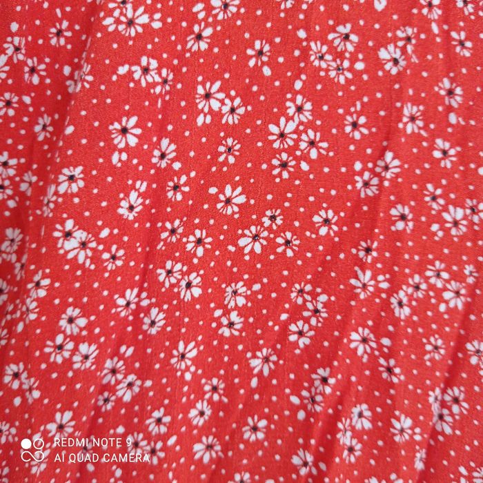 Robe rouge à fleurs t38 - photo numéro 4