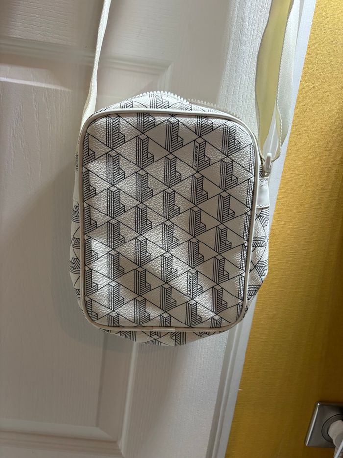 Sacoche Lacoste - photo numéro 5