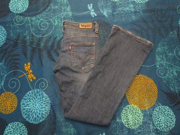 Jean Levi's Superlow femme coupe Low Rise Bootcut Taille 36 W26 L30 Bleu (F630)