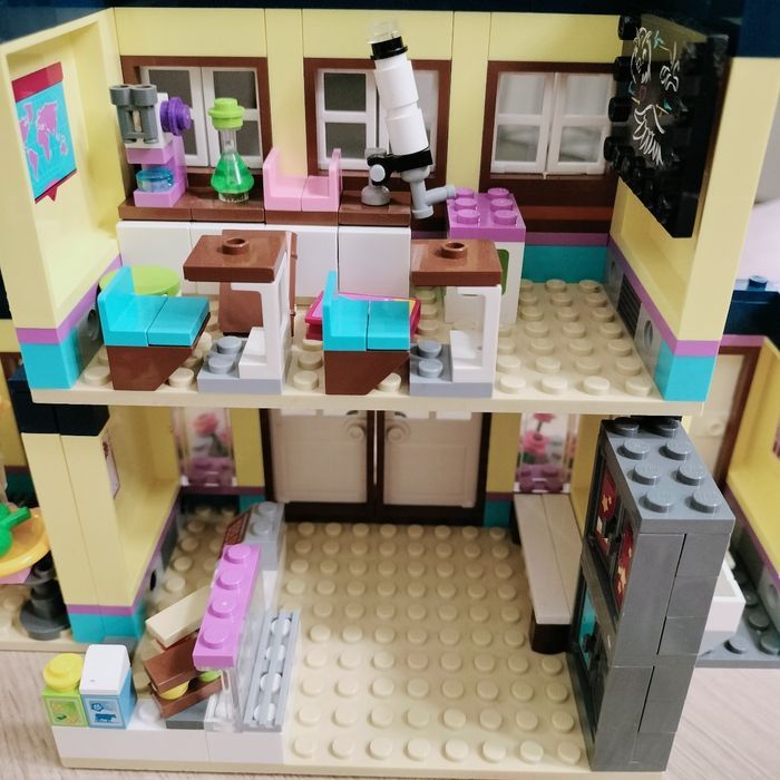 L école de heartlake city Lego Friends - photo numéro 4