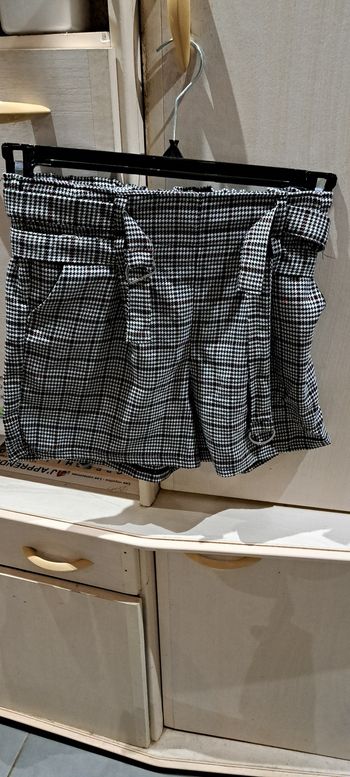 Short femme taille xs
