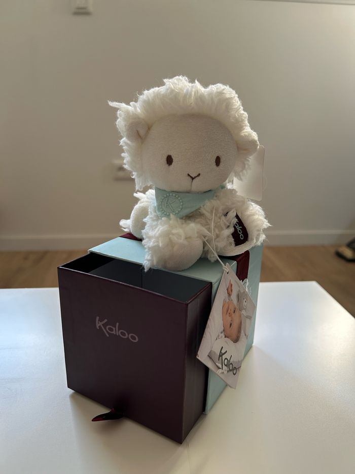 Doudou mouton Kaloo 2013