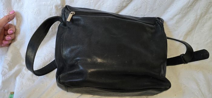Sac besace en cuir vintage (besoins d un Soins - photo numéro 7