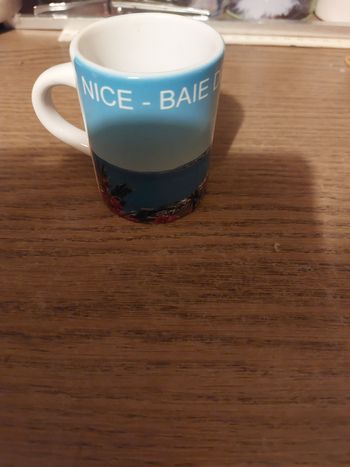 Petit tasse de  nice
